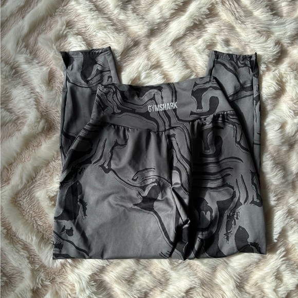 Gymshark Gray and Black Leggings - Picture 4 of 5